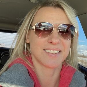 Meet your Posher, Wendy